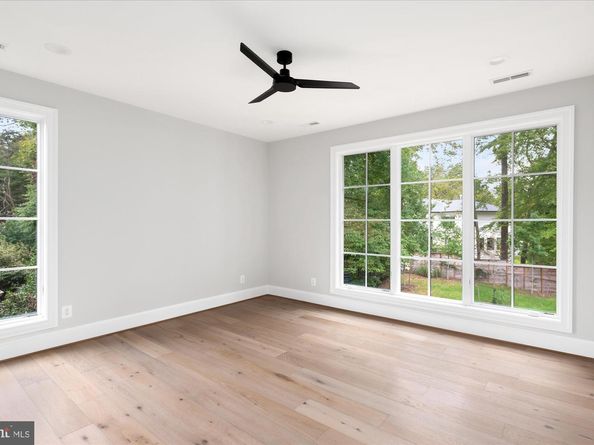 1446 Cola Drive, Mclean VA 22101