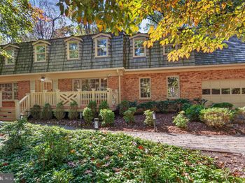 11813 Triple Crown Road