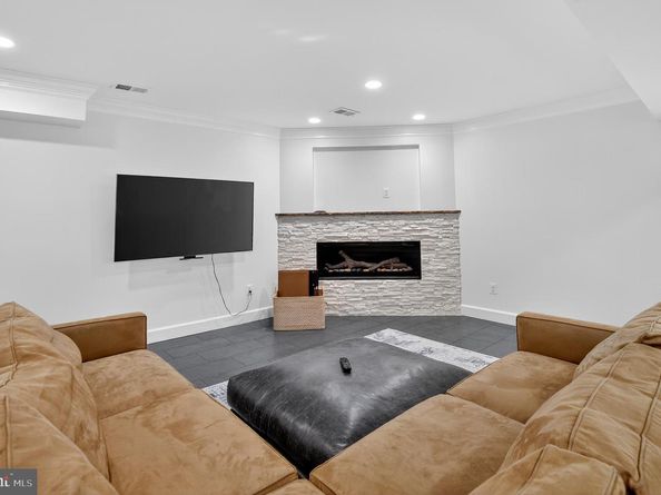 11813 Triple Crown Road, Reston VA 20191