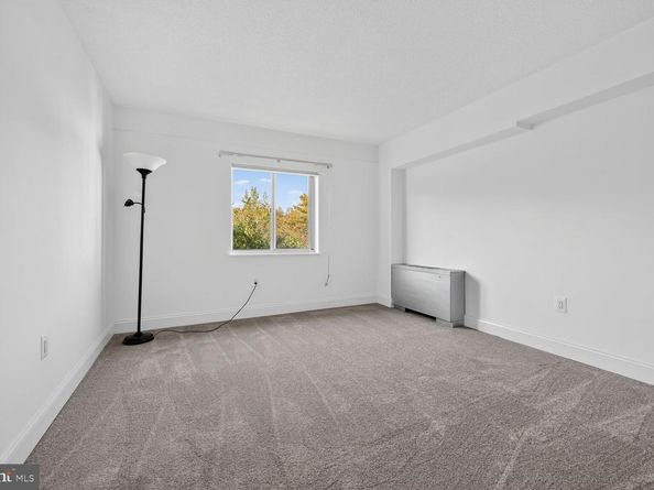 7501 Democracy Boulevard 421, Bethesda MD 20817
