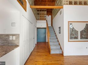 700 S 10TH Street 2F, Philadelphia PA 19147