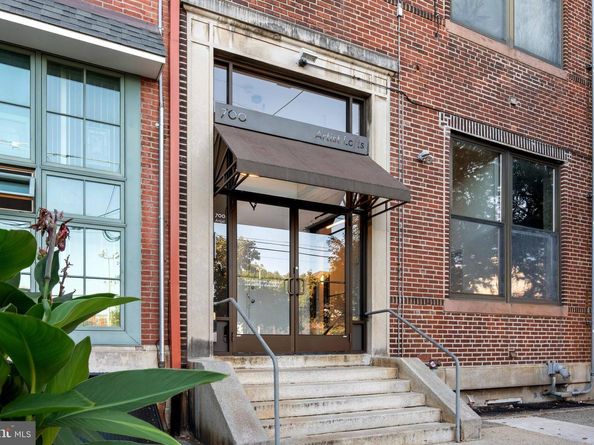 700 S 10TH Street 2F, Philadelphia PA 19147