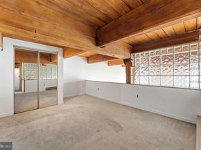 700 S 10TH Street 2F, Philadelphia PA 19147