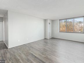 5500 Holmes Run Parkway 318, Alexandria VA 22304