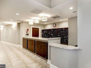 5500 Holmes Run Parkway 318, Alexandria VA 22304