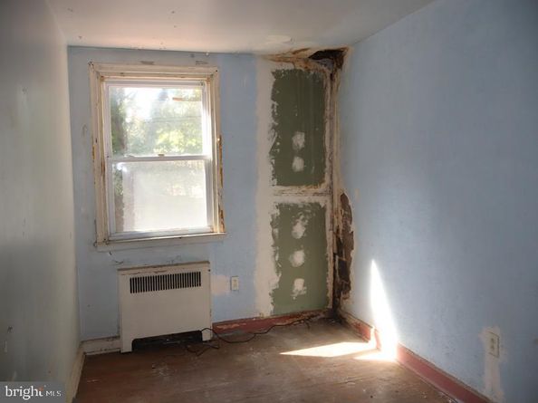 6904 Ardleigh Street, Philadelphia PA 19119