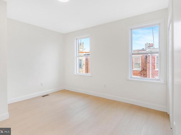 505 Greenwich Street, Philadelphia PA 19147