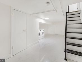 505 Greenwich Street, Philadelphia PA 19147