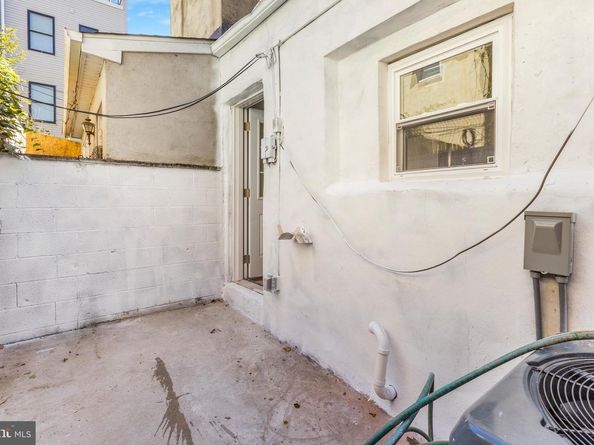 505 Greenwich Street, Philadelphia PA 19147