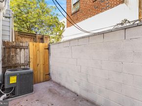 505 Greenwich Street, Philadelphia PA 19147