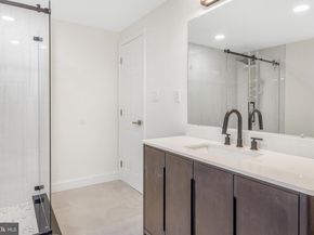 505 Greenwich Street, Philadelphia PA 19147