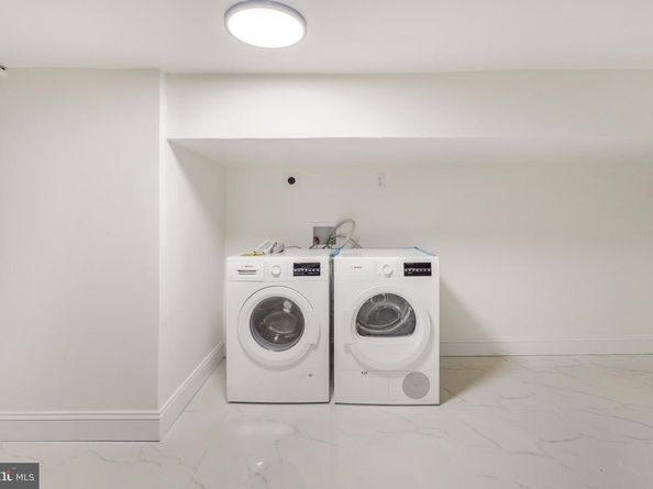 505 Greenwich Street, Philadelphia PA 19147
