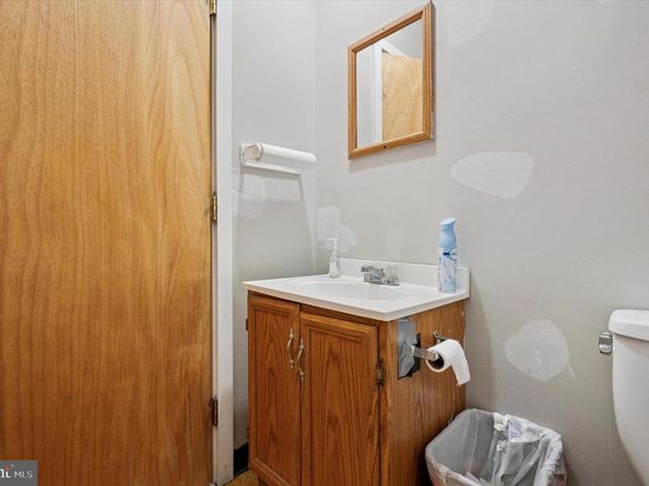 37 S 60TH Street, Philadelphia PA 19139