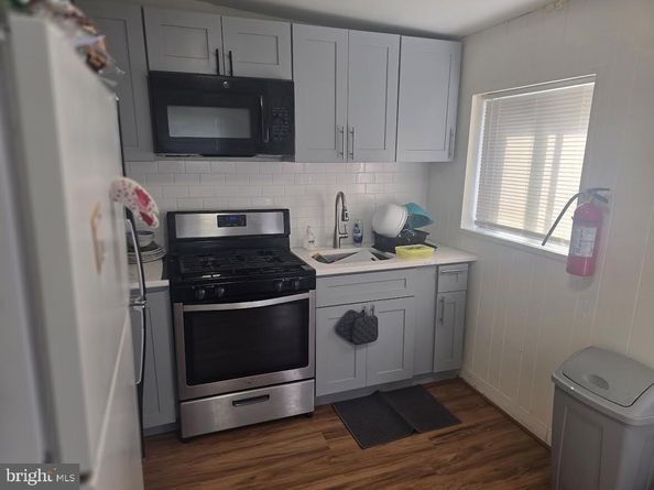 82 N Sycamore Avenue, Clifton Heights PA 19018