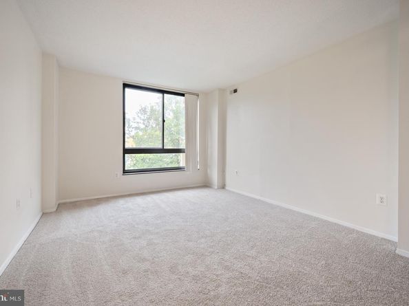 1808 Old Meadow Road 1115, Mclean VA 22102