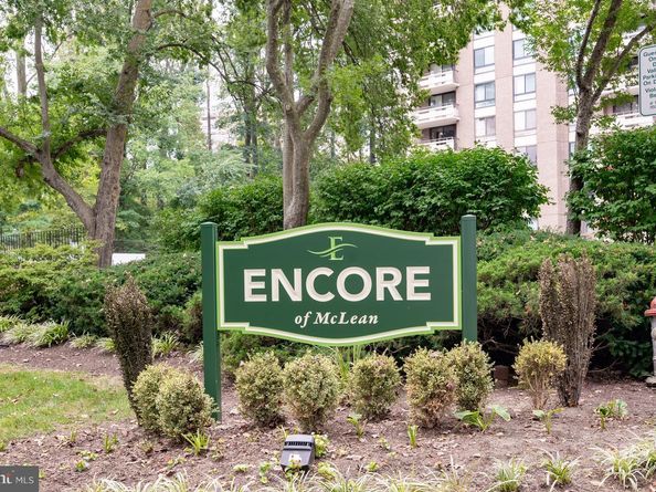 1808 Old Meadow Road 1115, Mclean VA 22102