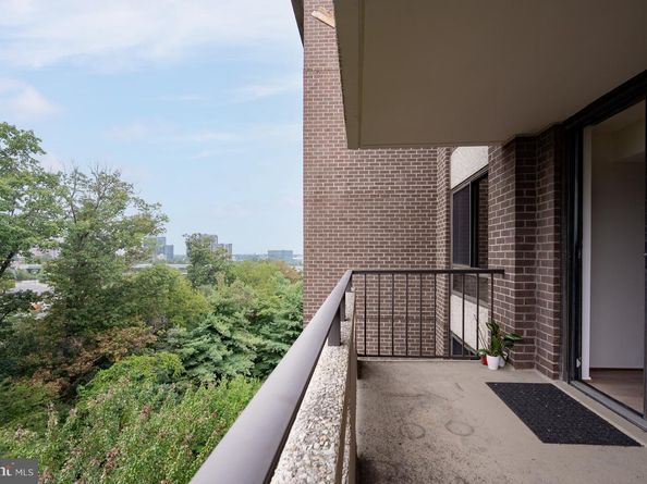 1808 Old Meadow Road 1115, Mclean VA 22102