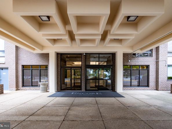 1808 Old Meadow Road 1115, Mclean VA 22102