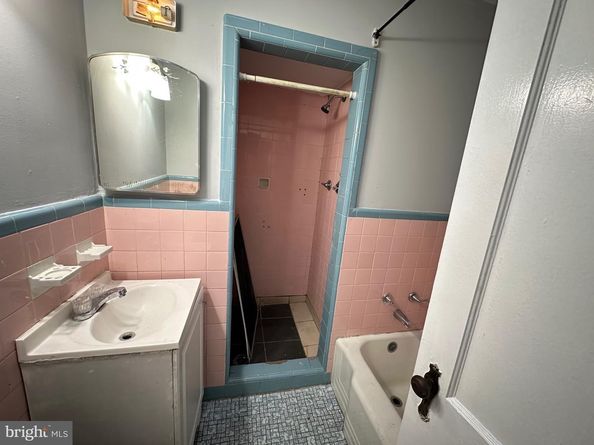 3237 Tyson Avenue, Philadelphia PA 19149