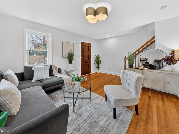 832 Delafield Street NE, Washington DC 20017