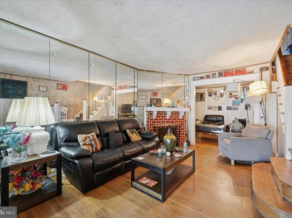 1123 Windrim Avenue, Philadelphia PA 19141