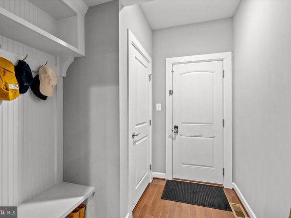 9091 Bear Branch Place, Fairfax VA 22031