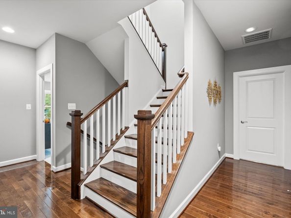 9091 Bear Branch Place, Fairfax VA 22031