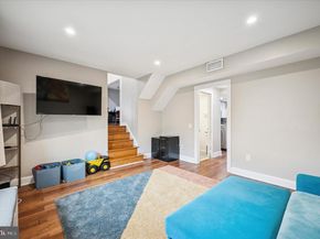 7410 Richards Road, Elkins Park PA 19027