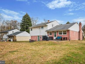 7410 Richards Road, Elkins Park PA 19027