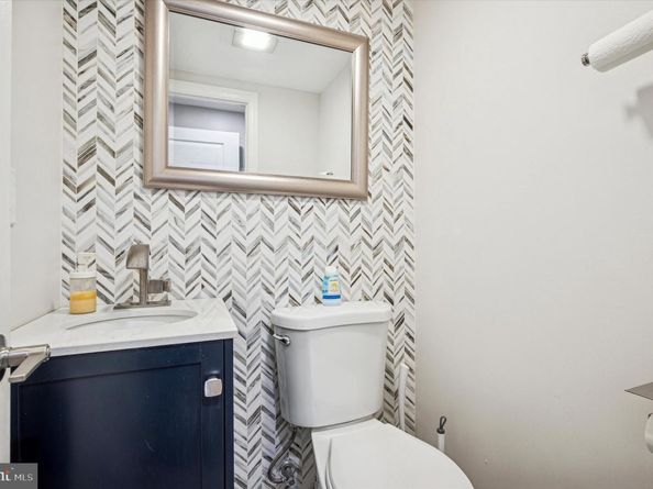 7410 Richards Road, Elkins Park PA 19027