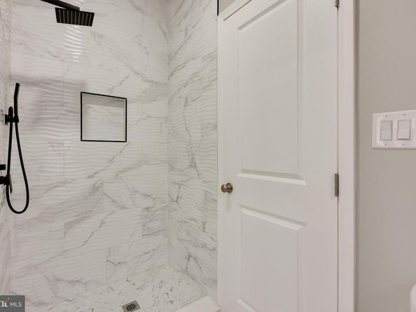 5239 Arch Street, Philadelphia PA 19139