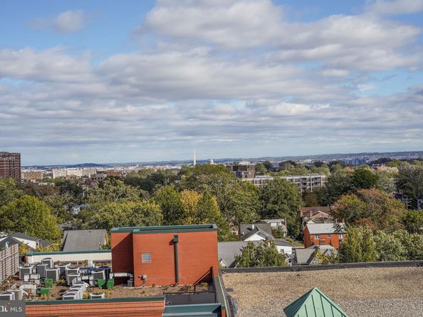 1021 N Garfield Street 233, Arlington VA 22201