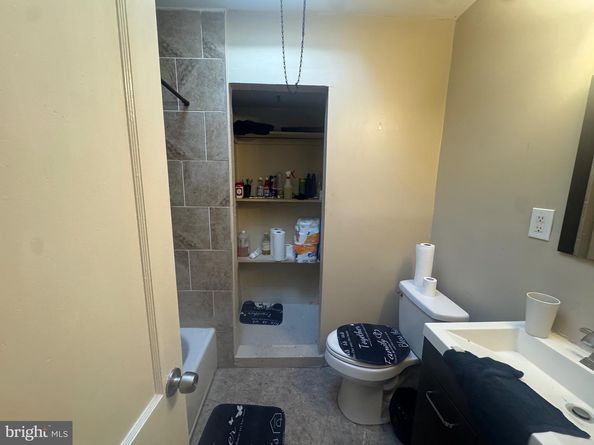 7317 E Walnut Lane, Philadelphia PA 19138