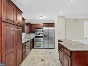 9865 Garvey Drive, Philadelphia PA 19114