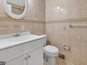 9865 Garvey Drive, Philadelphia PA 19114