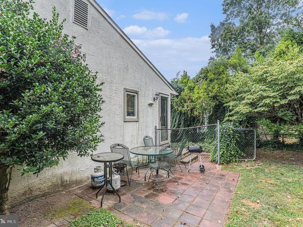 1585 Edgewood Avenue, Abington PA 19001