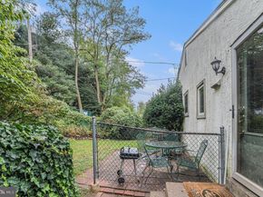 1585 Edgewood Avenue, Abington PA 19001