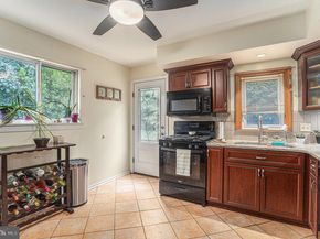 1585 Edgewood Avenue, Abington PA 19001