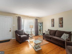 1585 Edgewood Avenue, Abington PA 19001