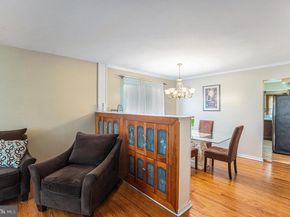 1585 Edgewood Avenue, Abington PA 19001