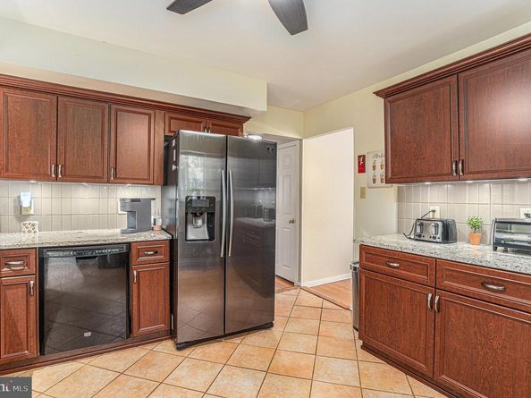 1585 Edgewood Avenue, Abington PA 19001