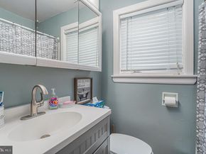 1585 Edgewood Avenue, Abington PA 19001