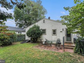 1585 Edgewood Avenue, Abington PA 19001