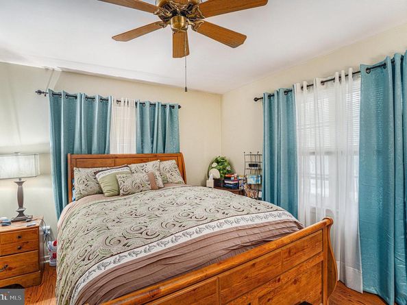 1585 Edgewood Avenue, Abington PA 19001