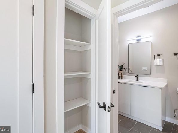 1358 Florida Avenue NE 402, Washington DC 20002