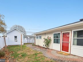 11 Crimson King Lane, Levittown PA 19055