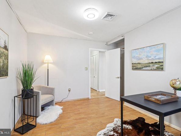 11 Crimson King Lane, Levittown PA 19055