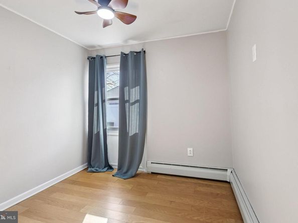 11 Crimson King Lane, Levittown PA 19055