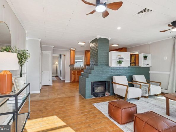 11 Crimson King Lane, Levittown PA 19055