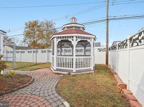 11 Crimson King Lane, Levittown PA 19055